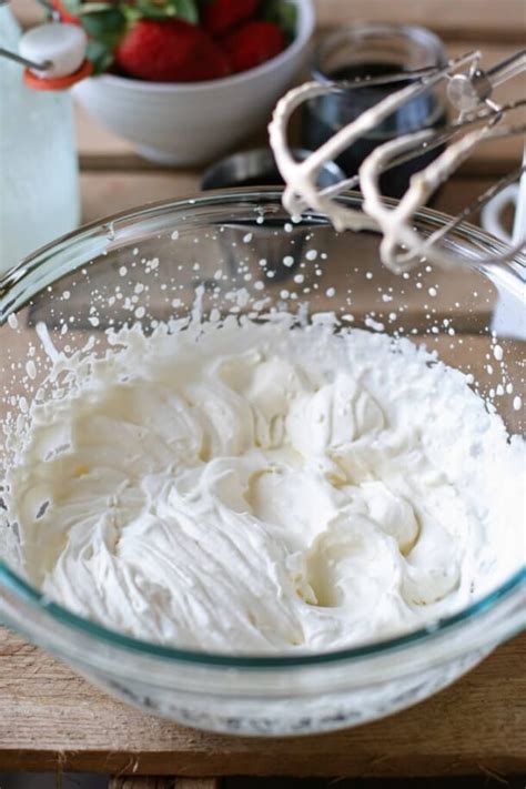 Add the Milk and Melted Butter to a Blender. After the butter has melted, add it to a blender along with the milk. It is important to use a blender for this recipe so that the heavy cream can be properly emulsified. 3. Blend on High Until Thick and Creamy.